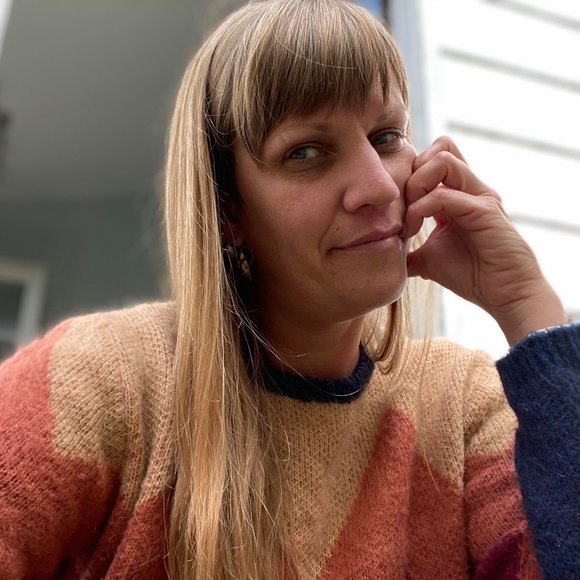 Meet your Posher, Monica - Picture 1 of 1